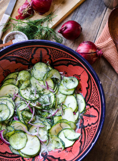 Zucchini Salat roh – mit Gurke und Joghurt