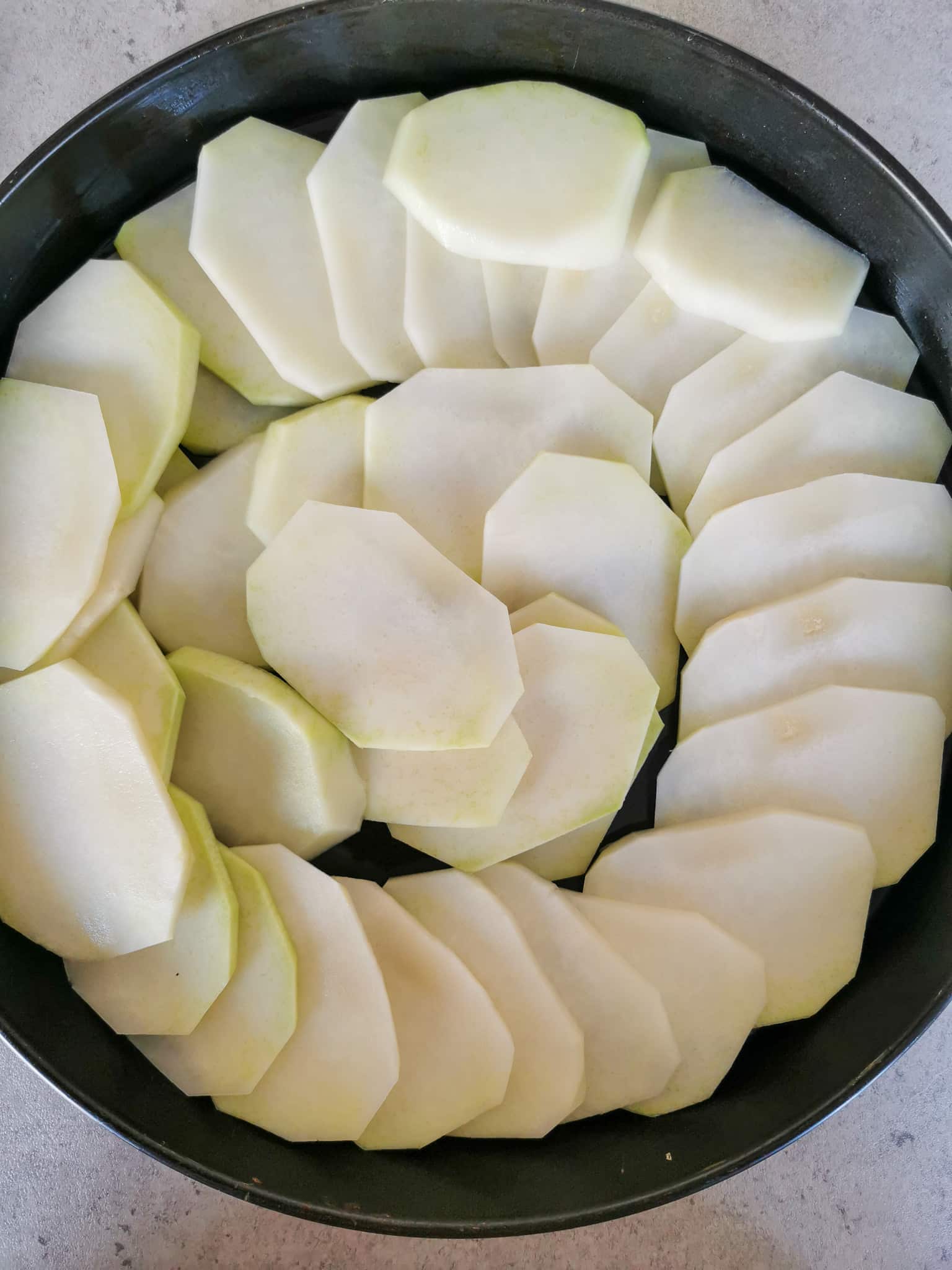Kohlrabiauflauf rohe Kohlrabischeiben