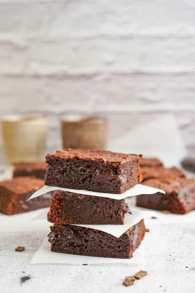 Schoko-Brownies (einfach &amp; saftig)